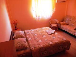 Хостелы Hostel Izvor Подгорица Стандартный трехместный номер-3