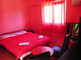 Хостелы Hostel Izvor Подгорица Стандартный трехместный номер-1